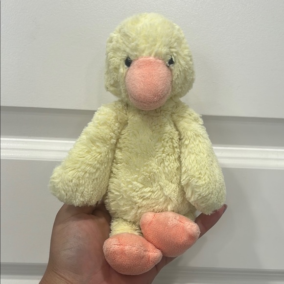 Small Bashful Duck yellow Duckling RETIRED HTF